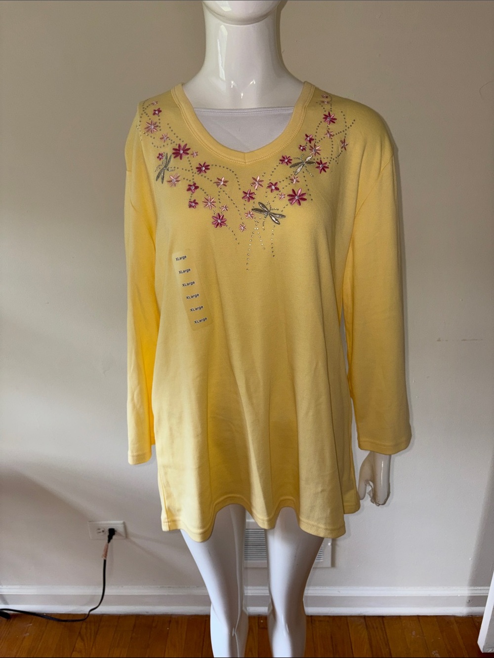 Embellished Yellow V-Neck Short Sleeve Women's Top CRacker BArrel
